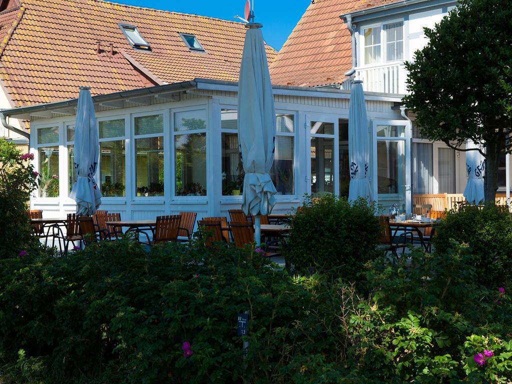 Haus Am Meer Hotel Ahrenshoop Exterior photo