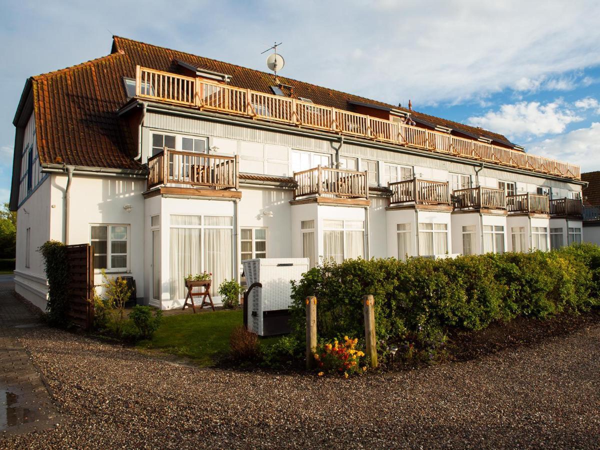 Haus Am Meer Hotel Ahrenshoop Exterior photo